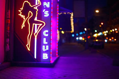 Malaga Strip Clubs, Massage Parlours and Brothels